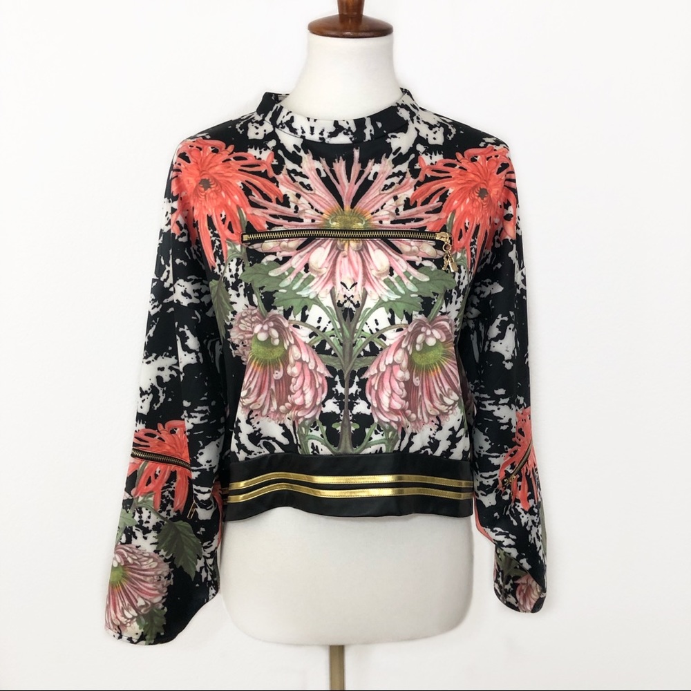 TOV Los Angeles Floral Crop Zipper Top